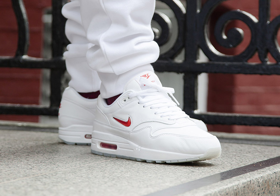 air max one jewell